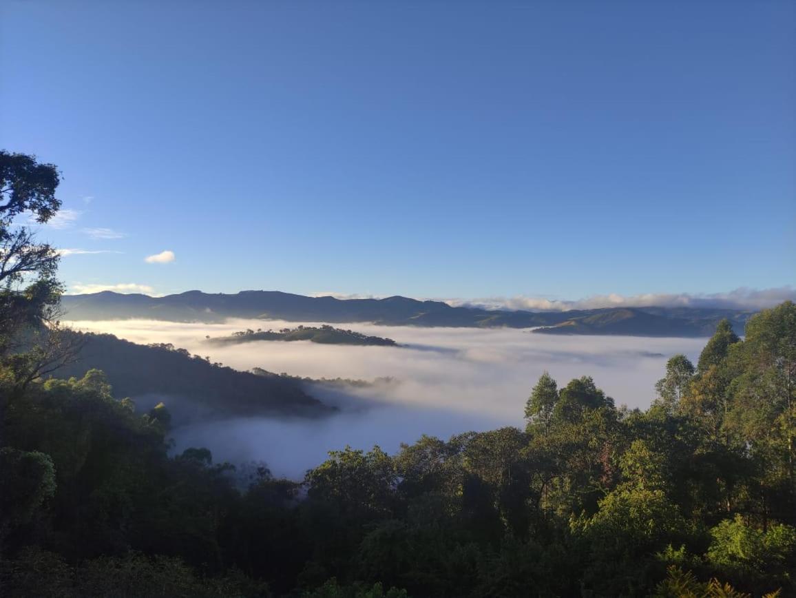 Pousada Campestre Sitio Da Lua 卡曼杜卡亚 外观 照片