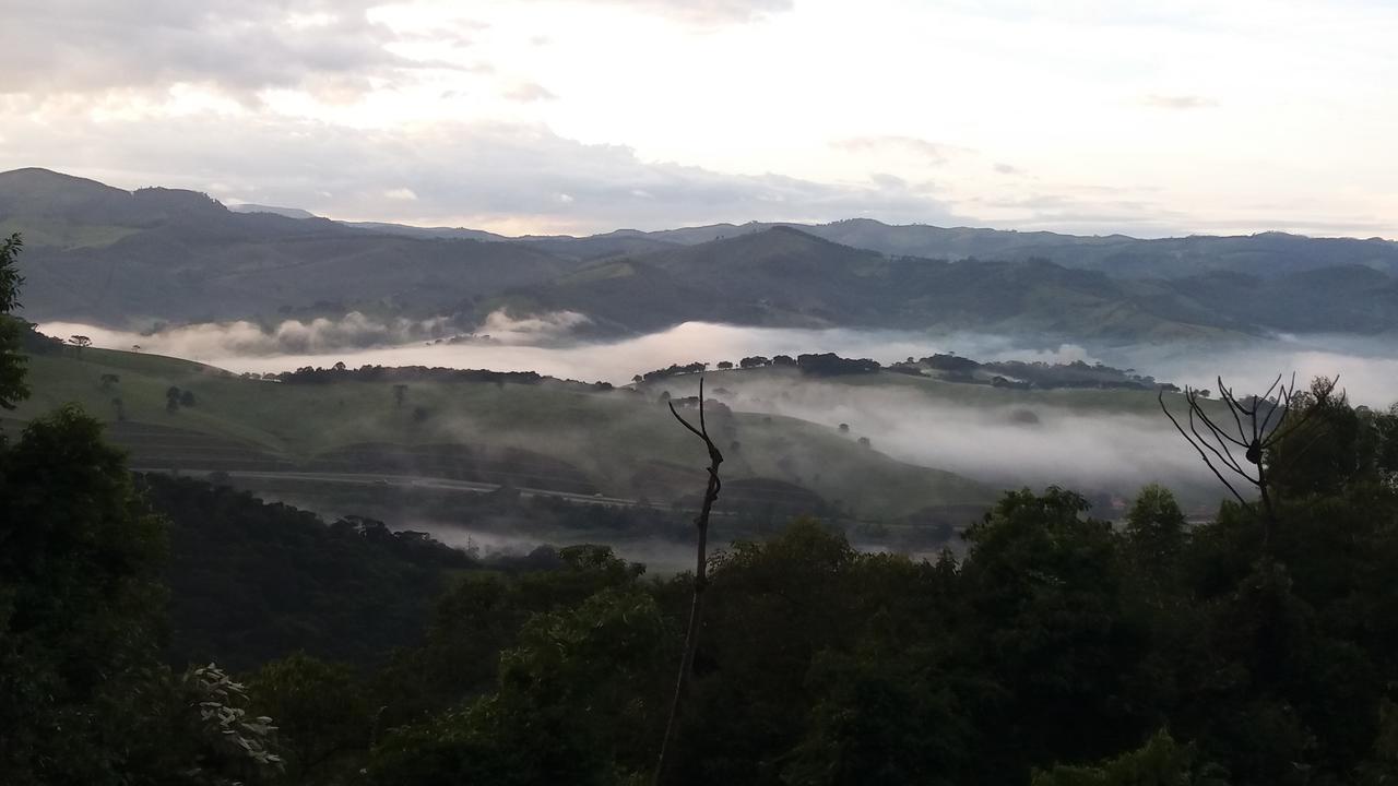 Pousada Campestre Sitio Da Lua 卡曼杜卡亚 外观 照片