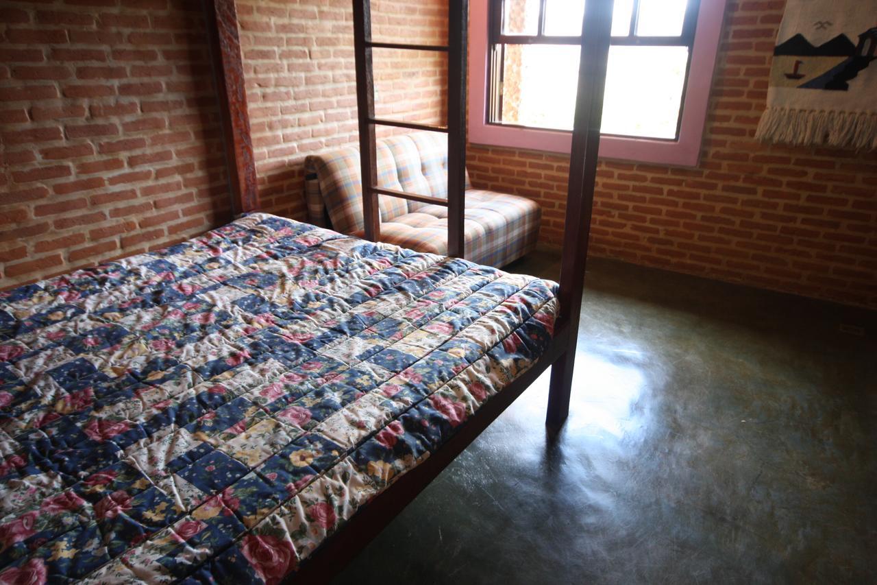 Pousada Campestre Sitio Da Lua 卡曼杜卡亚 外观 照片